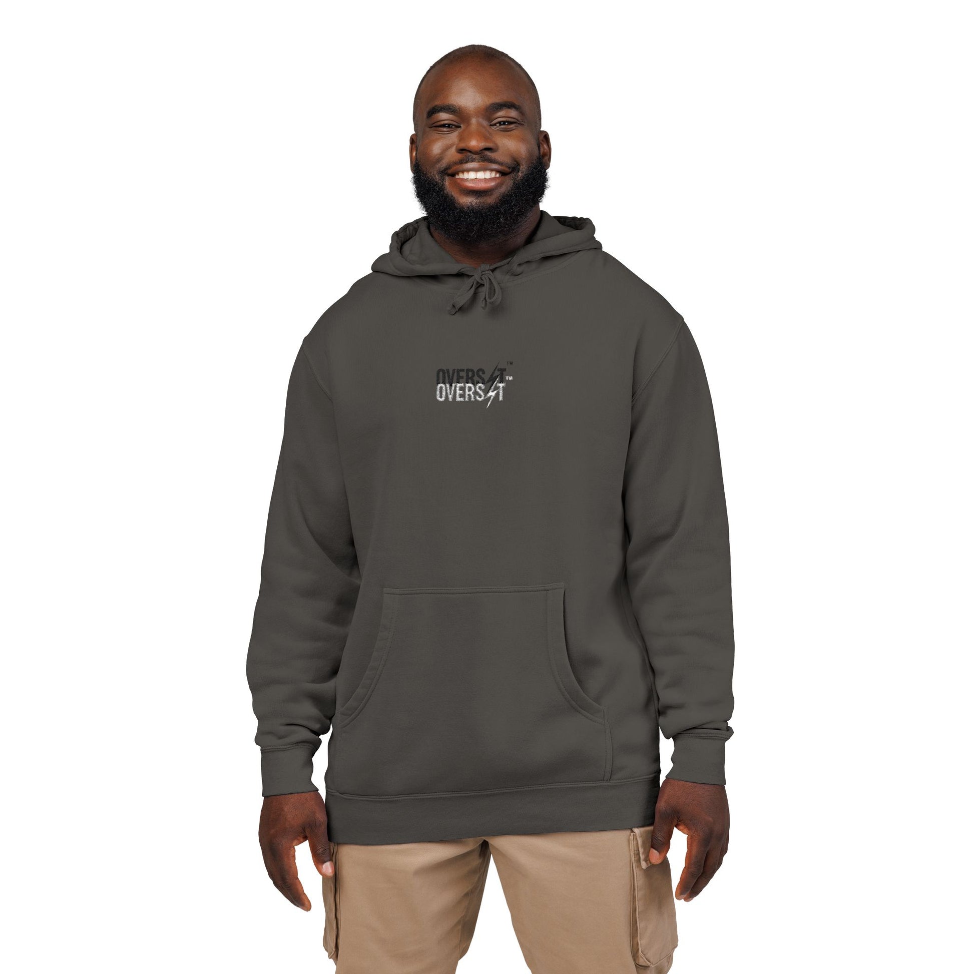 Sweat à capuche teint pigmenté brodé – Style décontracté et confort absolu