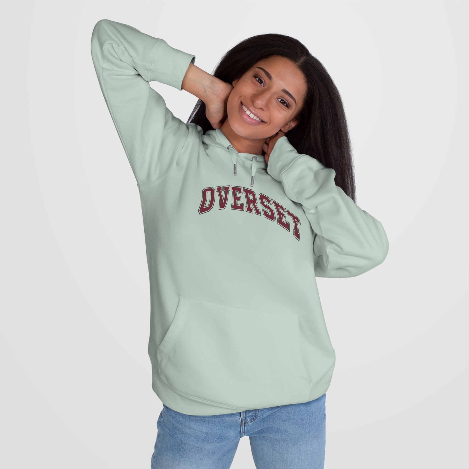 Sweat à Capuche Overset – Logo Arqué Vintage Style Universitaire